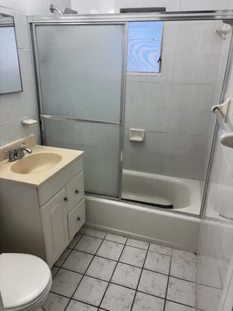 $2,000 | 4369 State Drive, West Palm Beach, FL 33406