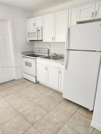 $1,450 | 726 21st Street, Unit 3, West Palm Beach, FL 33407