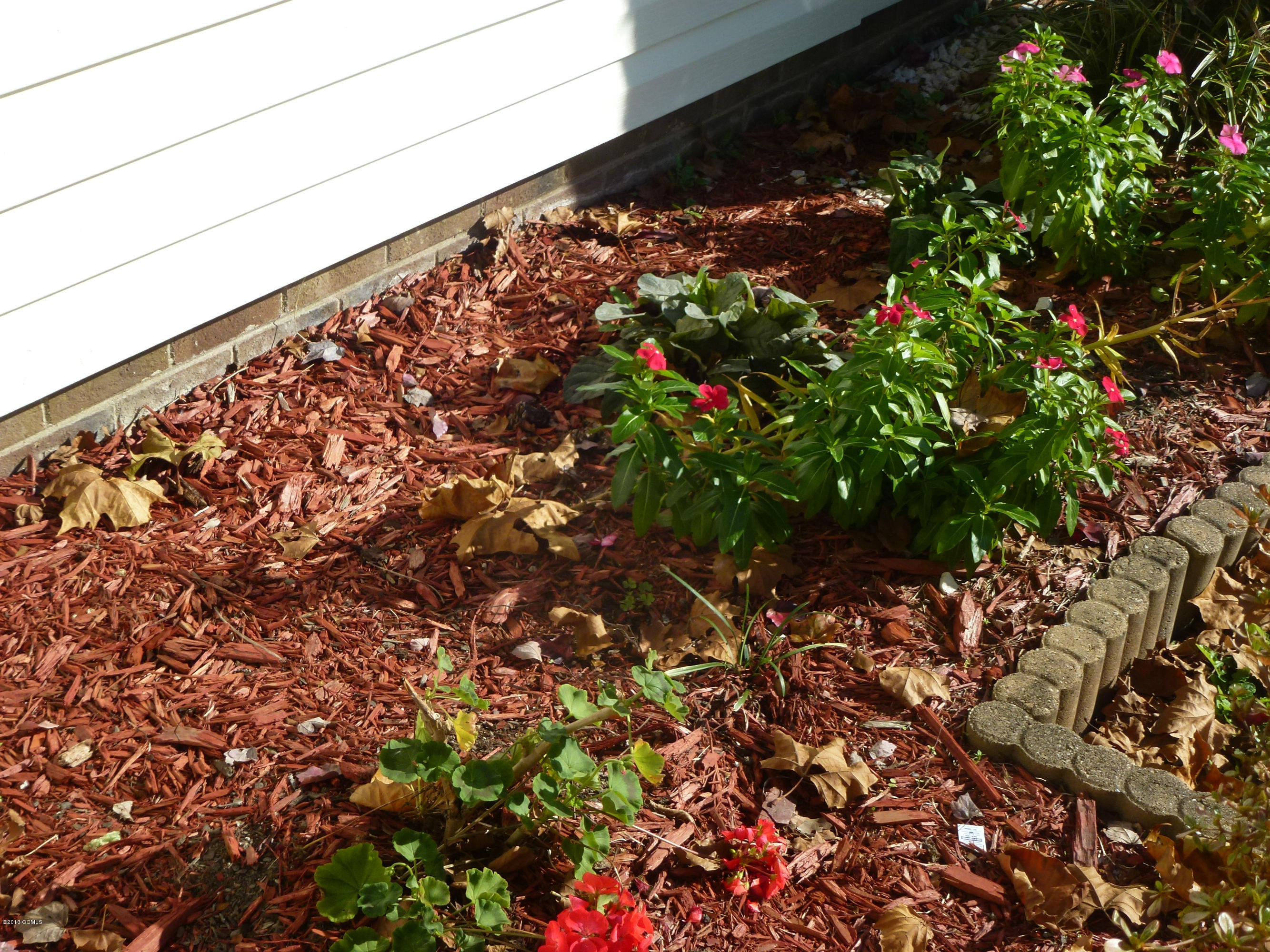 405 Rams Road Havelock, NC 28532 - Photo 5 of 19 4. NICE LANDSCAPING AROUND THE HOME