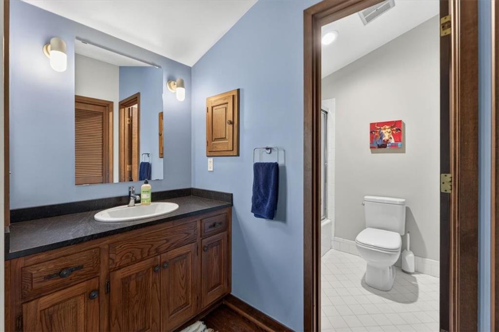 1024 Huntington Road Kansas City, MO 64113 - Photo 55 of 87