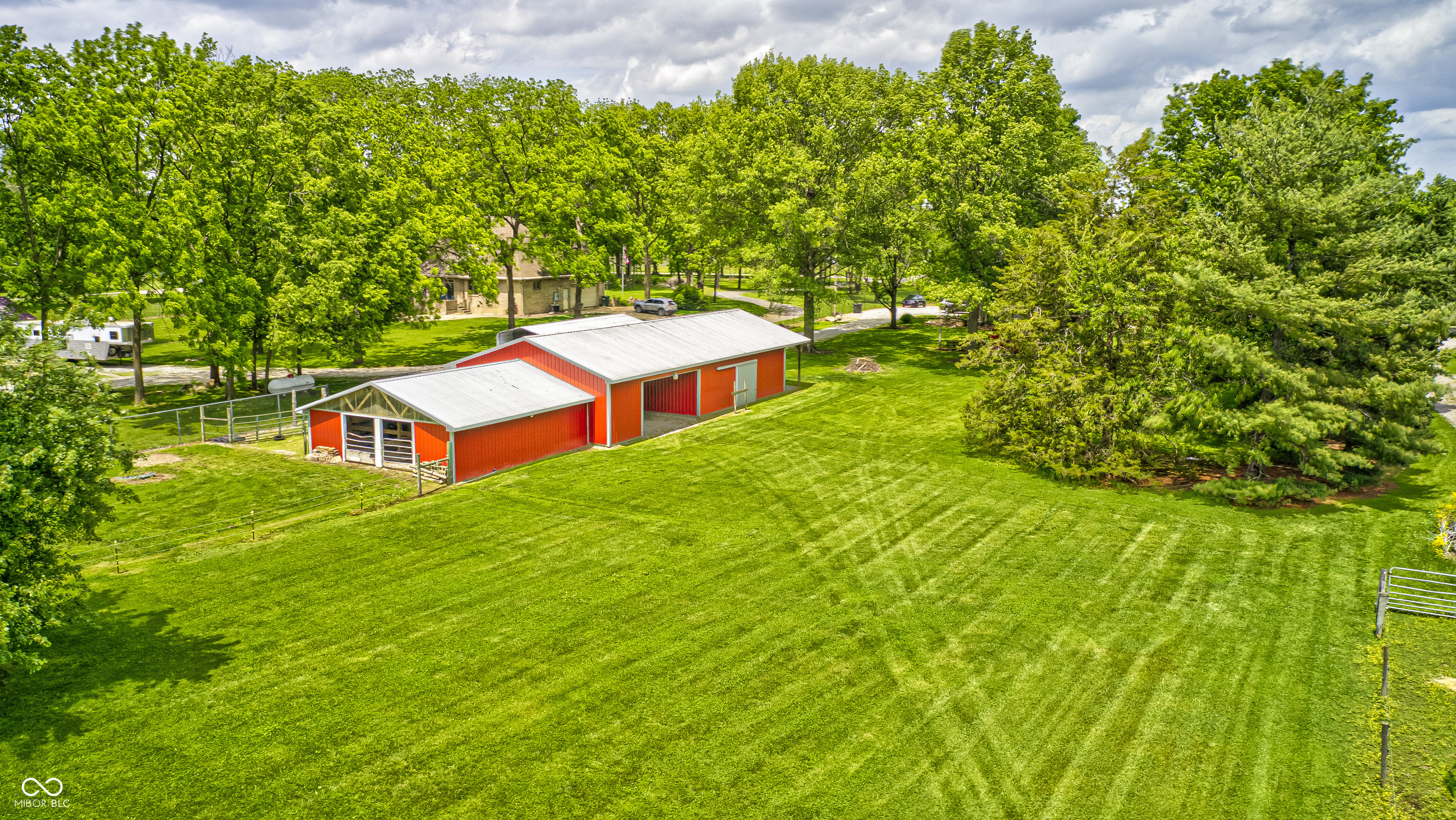 9557 Shelbyville Road Indianapolis, IN 46259 - Photo 4 of 46