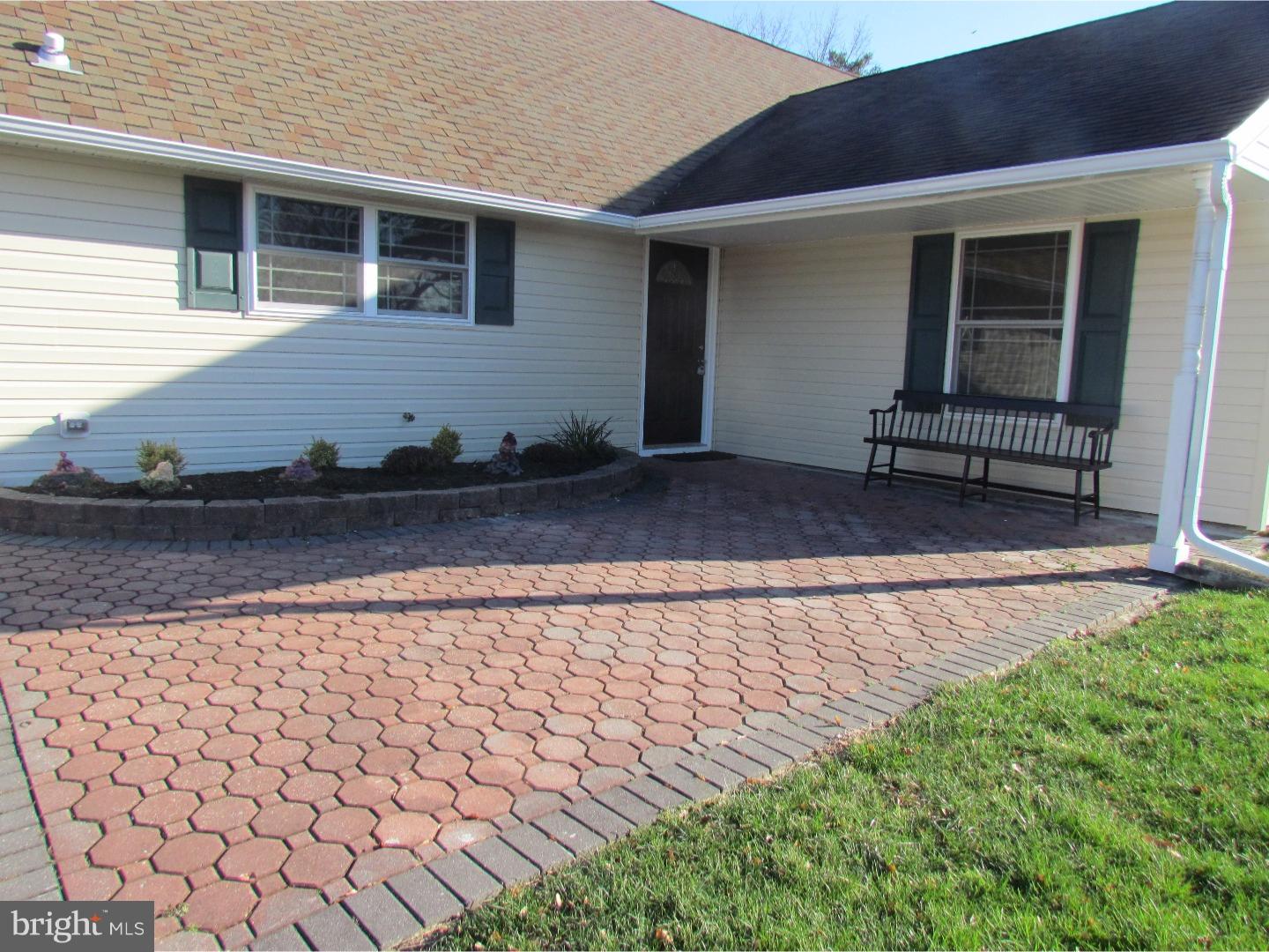70 Red Berry Road Levittown, PA 19056 - Photo 4 of 25