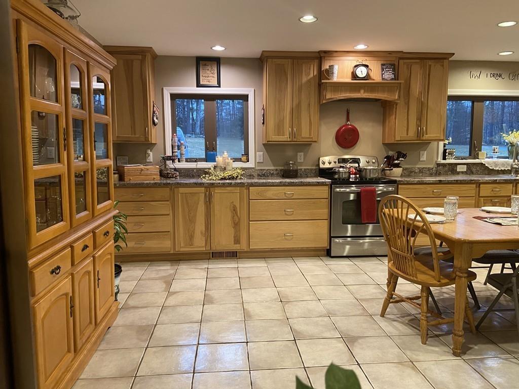7 Shepard Road Blandford, MA 01008 - Photo 4 of 42 Gallery Image 4