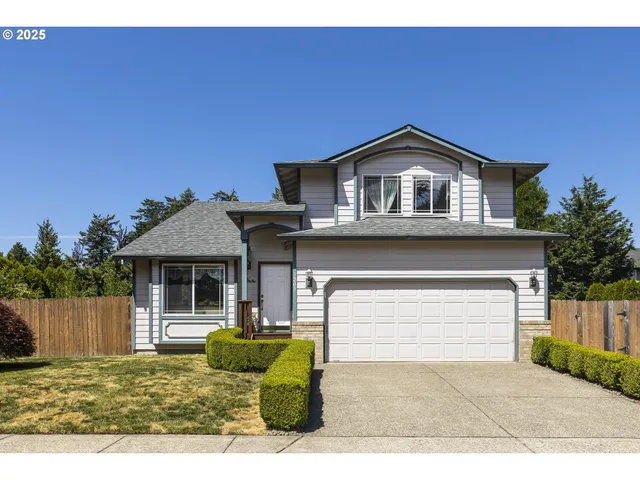 $564,888 | 3205 Southeast Hampton Loop, Troutdale, OR 97060