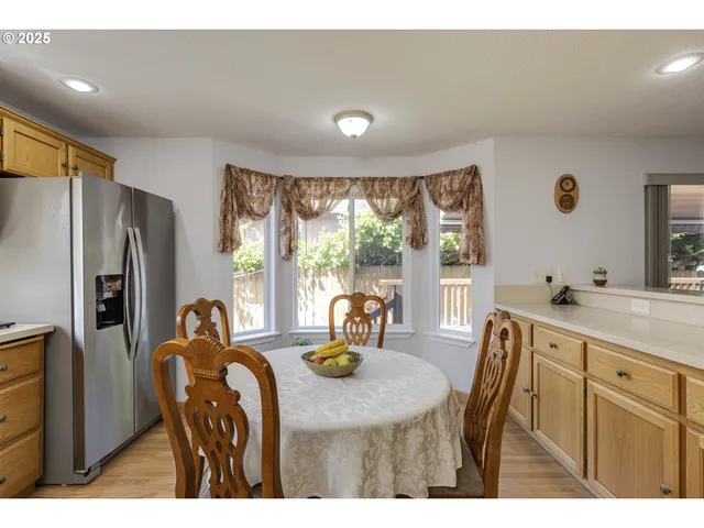 $564,888 | 3205 Southeast Hampton Loop, Troutdale, OR 97060