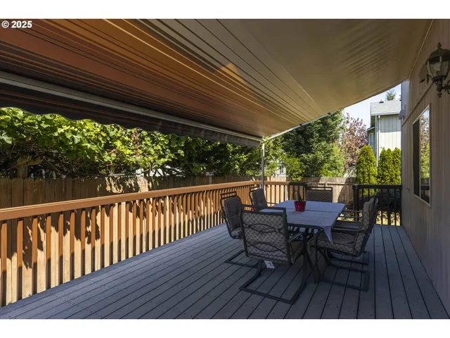 $564,888 | 3205 Southeast Hampton Loop, Troutdale, OR 97060