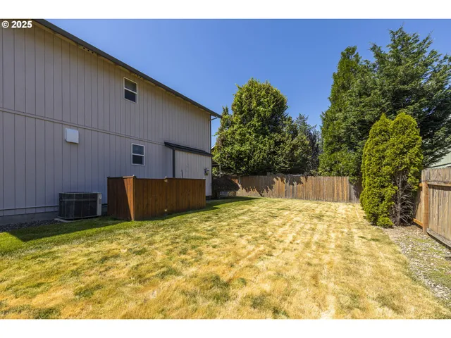 $564,888 | 3205 Southeast Hampton Loop, Troutdale, OR 97060
