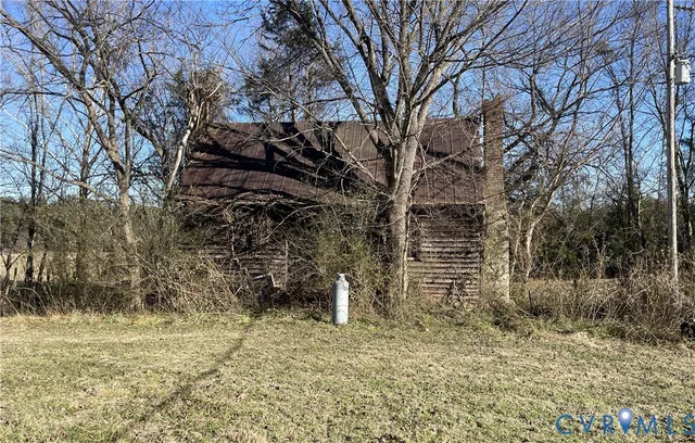 $215,000 | 6750 Lunenburg County Road, Keysville, VA 23947