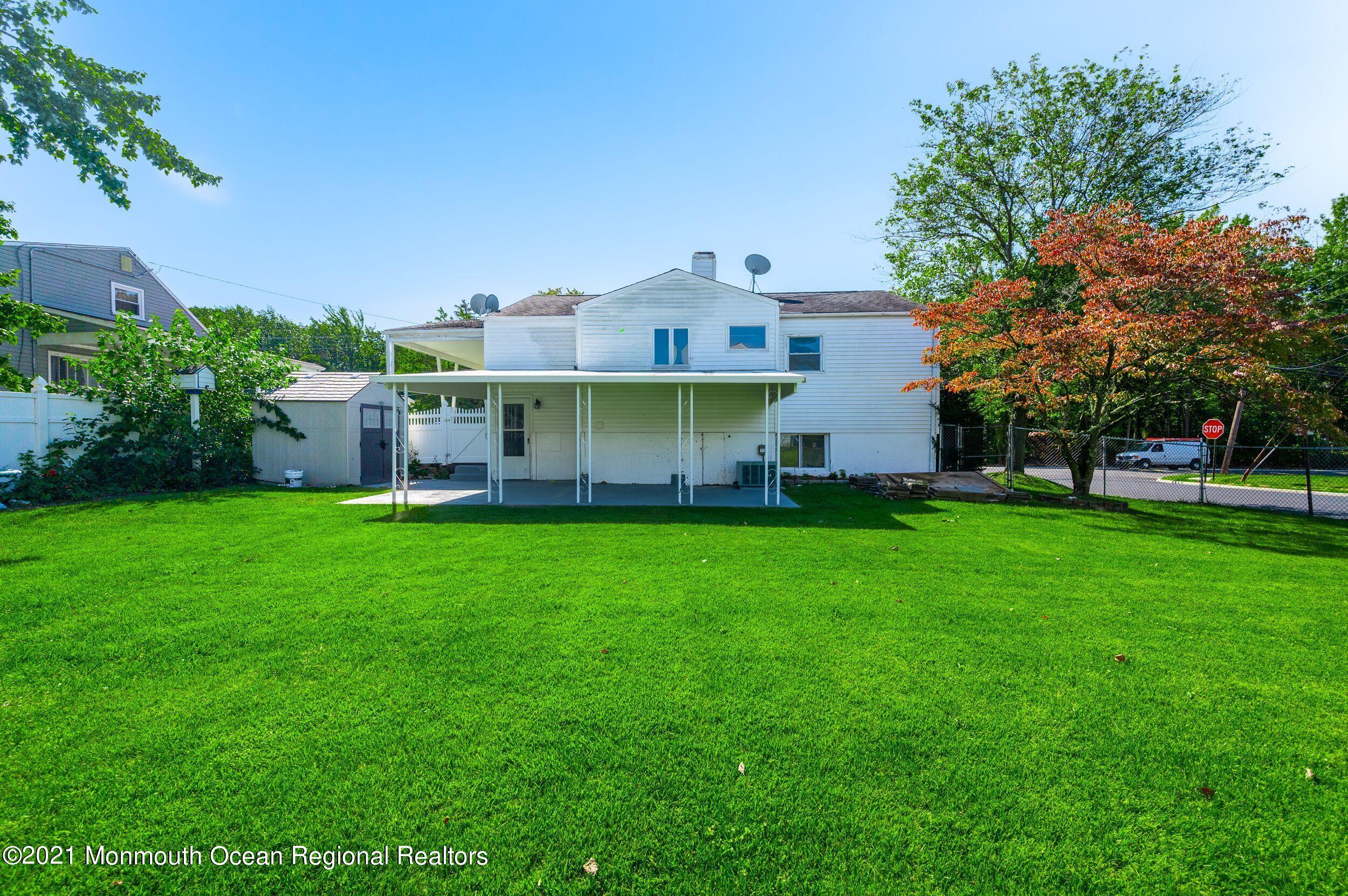 339 Middle Road Hazlet, NJ 07730 - Photo 13 of 42 jgj-dOlg