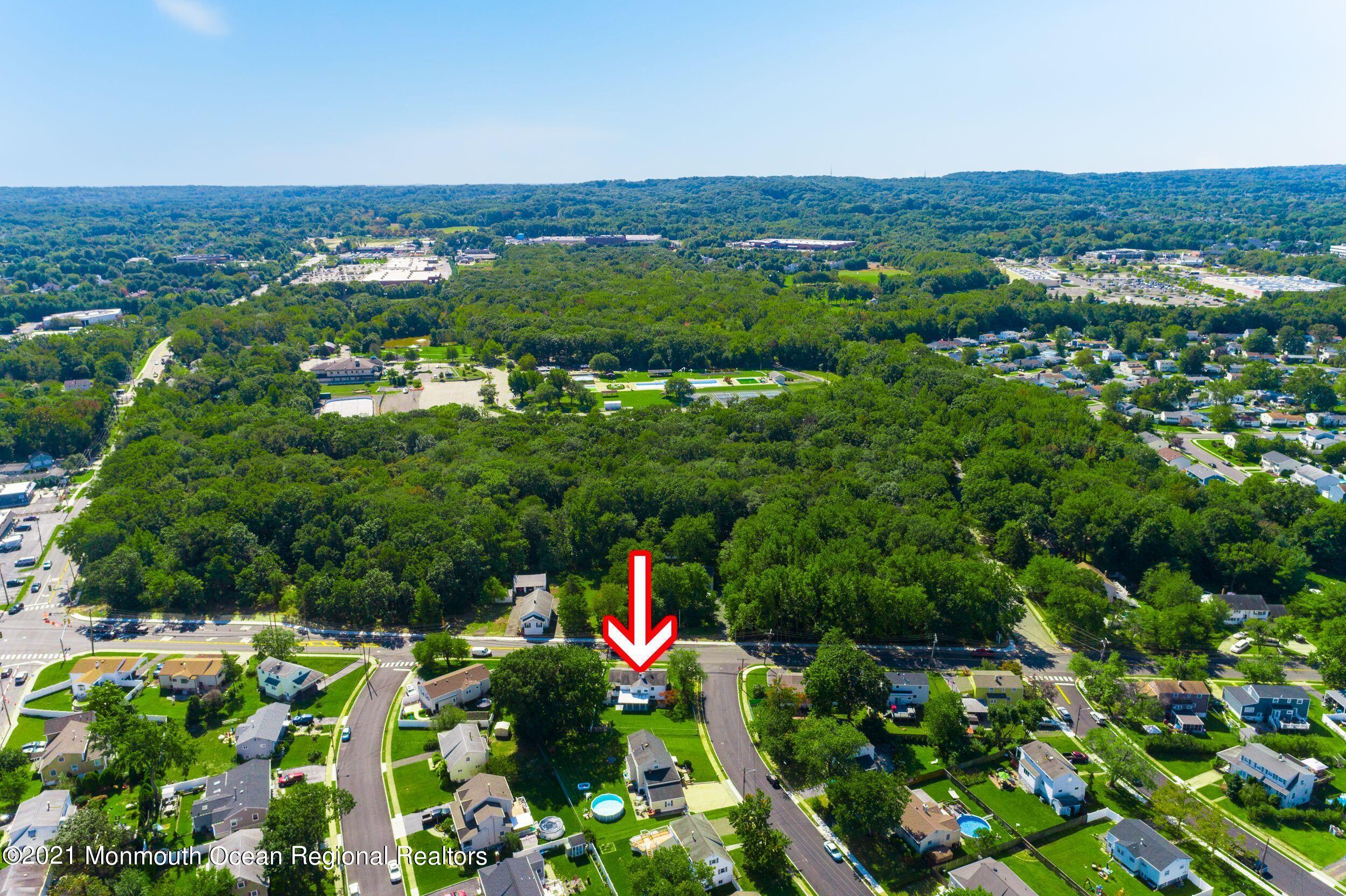 339 Middle Road Hazlet, NJ 07730 - Photo 38 of 42 sDjy4Rsw