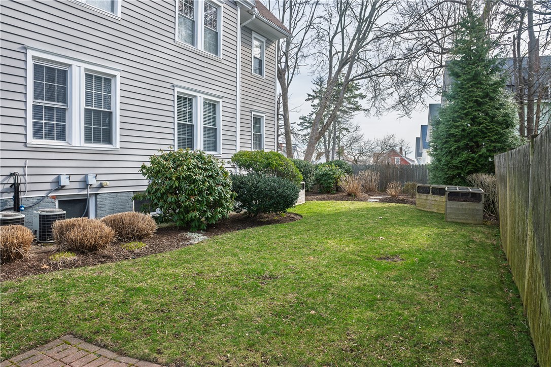 121 Governor Street, Unit 1 Providence, RI 02906 - Photo 30 of 33