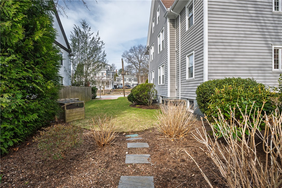 121 Governor Street, Unit 1 Providence, RI 02906 - Photo 31 of 33