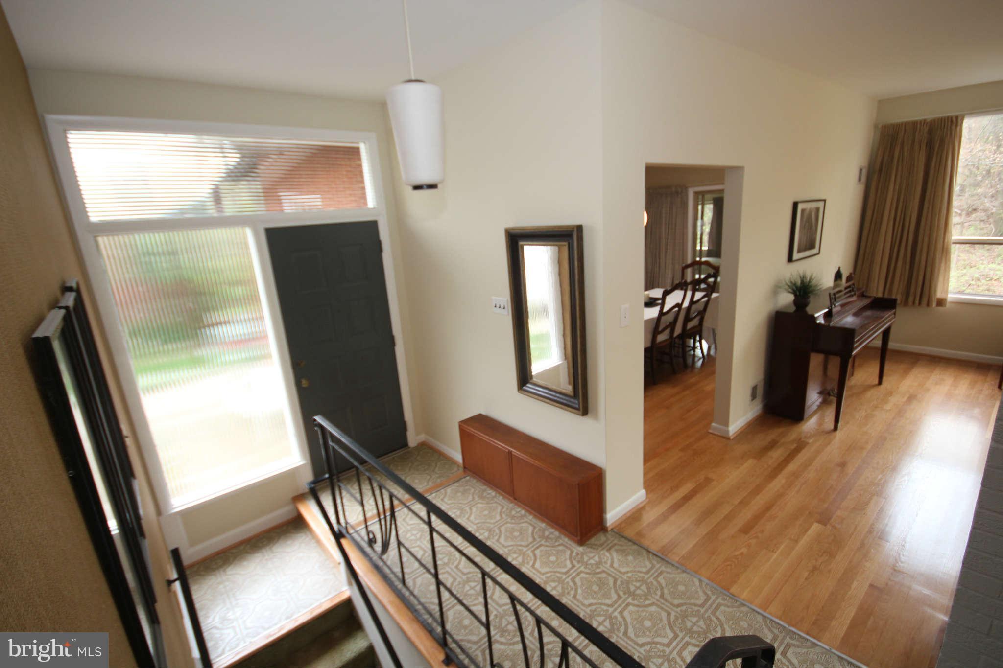 1775 Elton Road Silver Spring, MD 20903 - Photo 2 of 30 Foyer