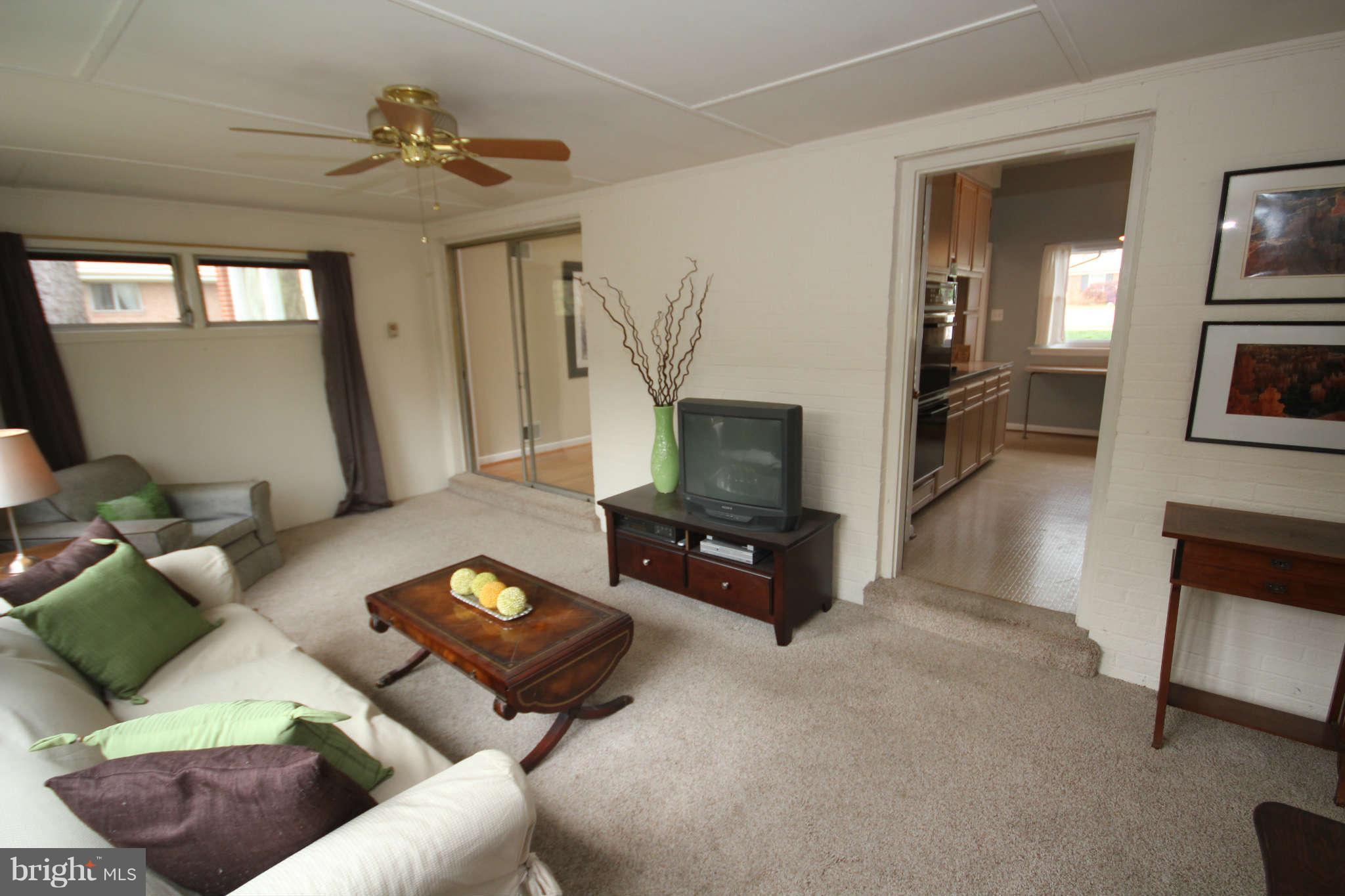 1775 Elton Road Silver Spring, MD 20903 - Photo 12 of 30 Den