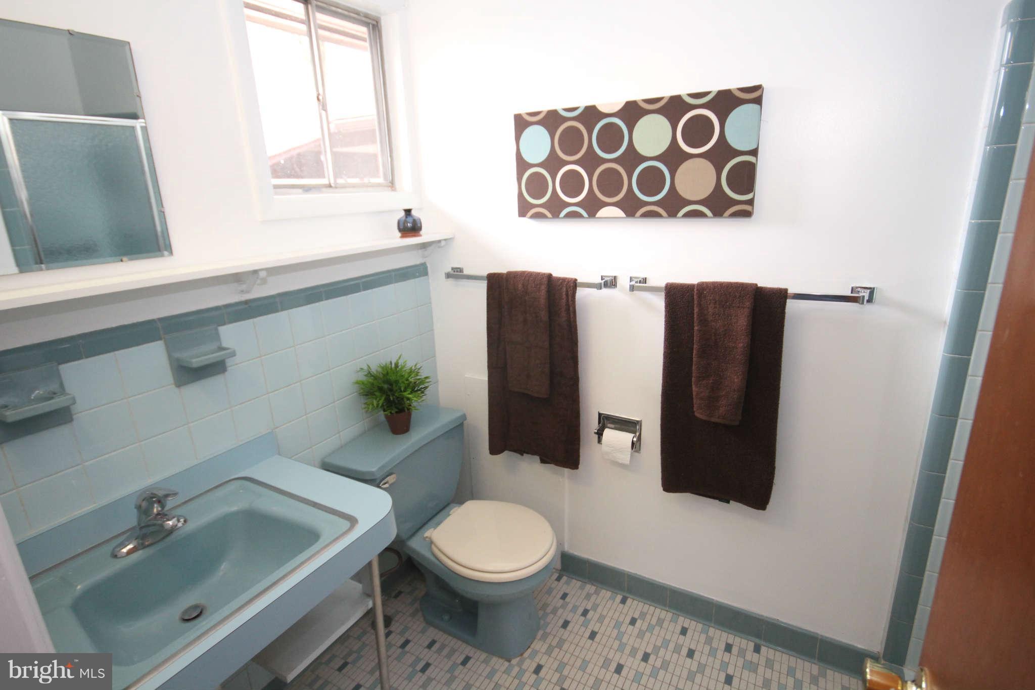 1775 Elton Road Silver Spring, MD 20903 - Photo 15 of 30 Bath (Master)