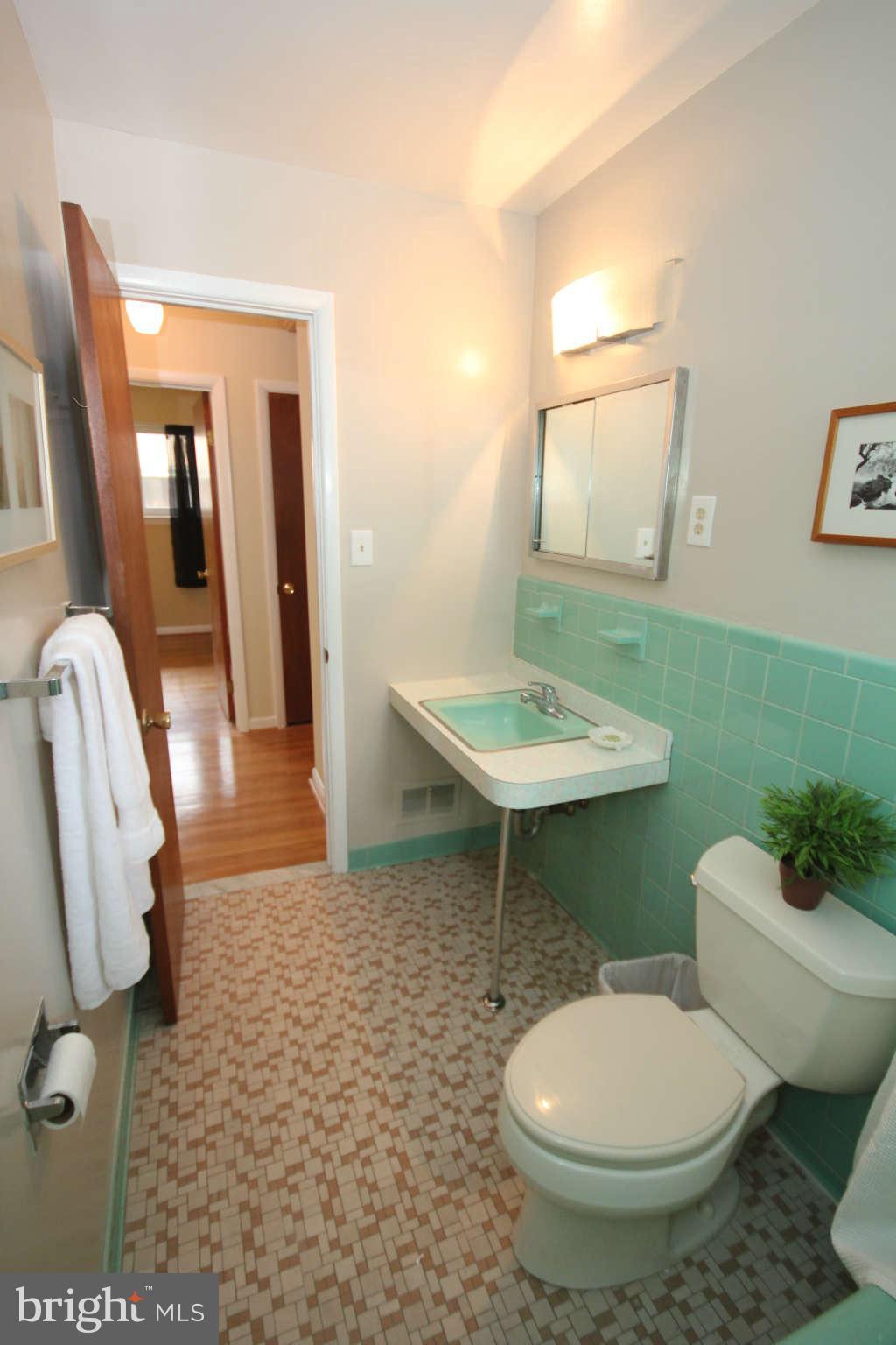 1775 Elton Road Silver Spring, MD 20903 - Photo 22 of 30 Bath