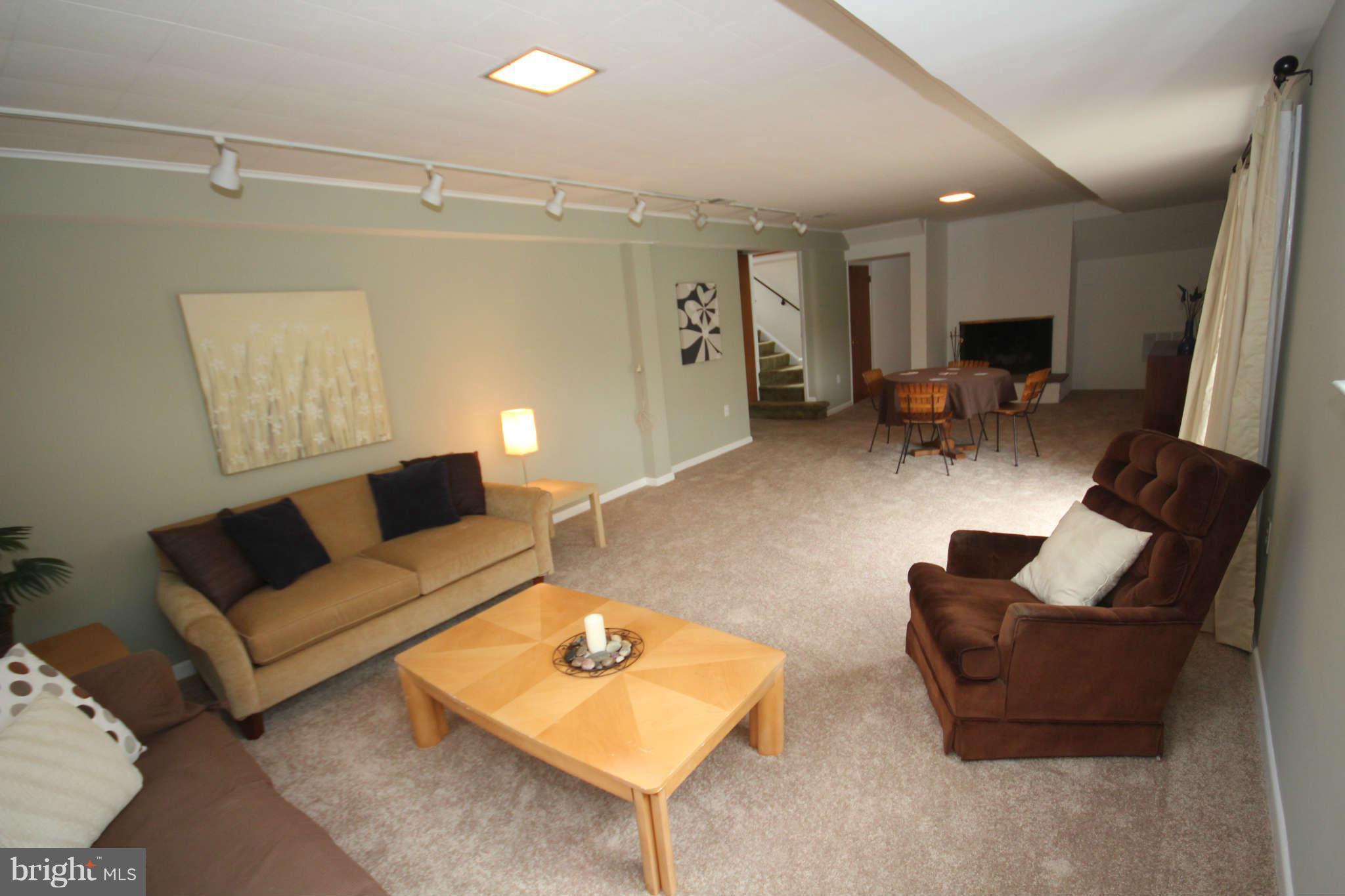 1775 Elton Road Silver Spring, MD 20903 - Photo 25 of 30 Family Room