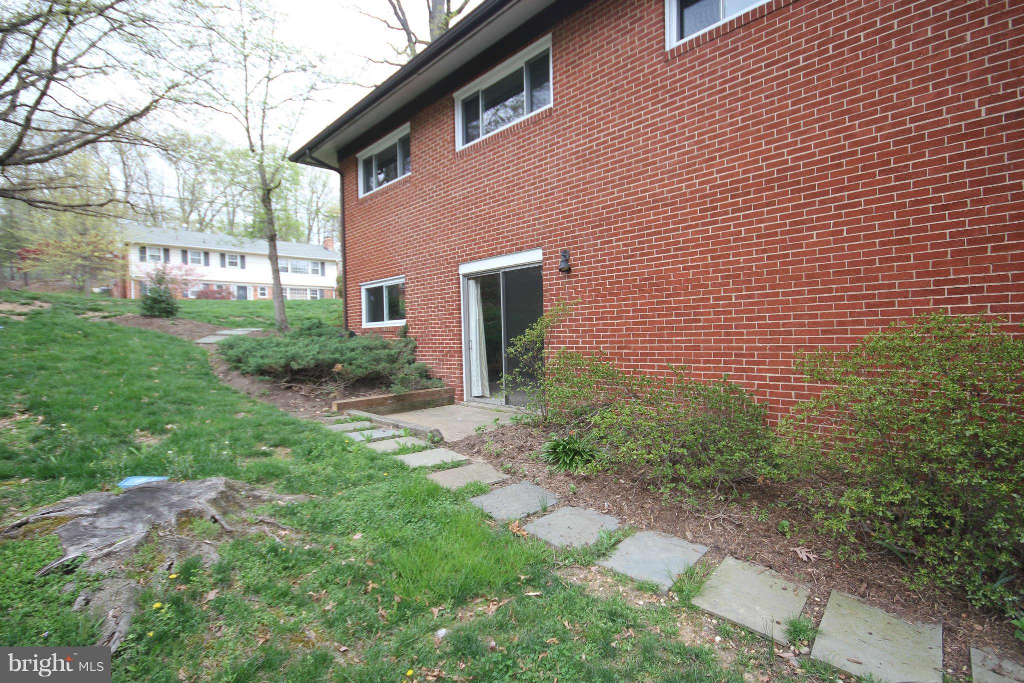 1775 Elton Road Silver Spring, MD 20903 - Photo 28 of 30 Exterior (Rear)