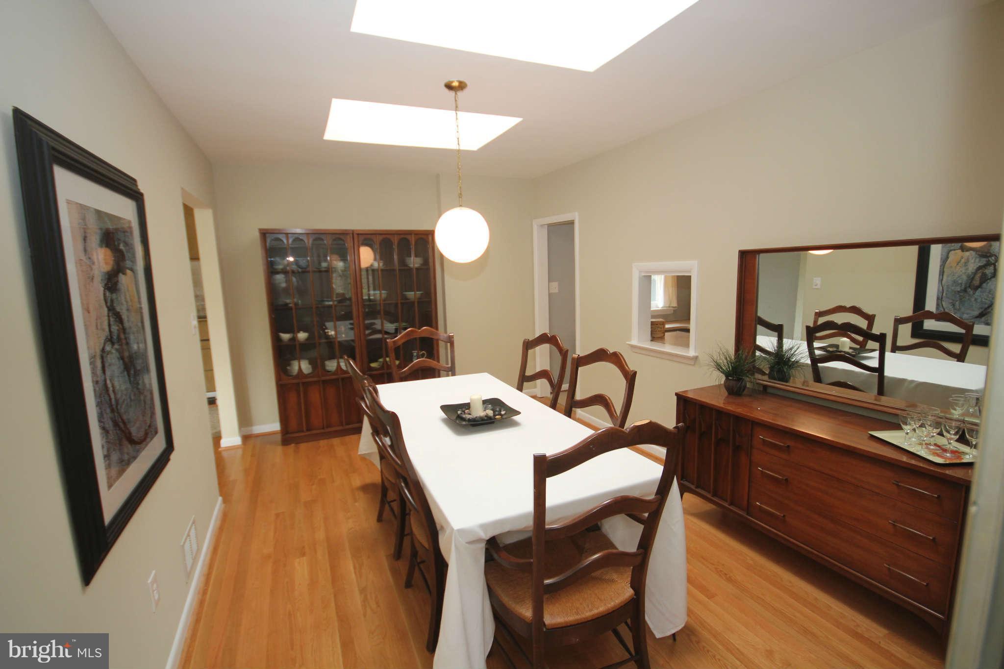1775 Elton Road Silver Spring, MD 20903 - Photo 8 of 30 Dining Room