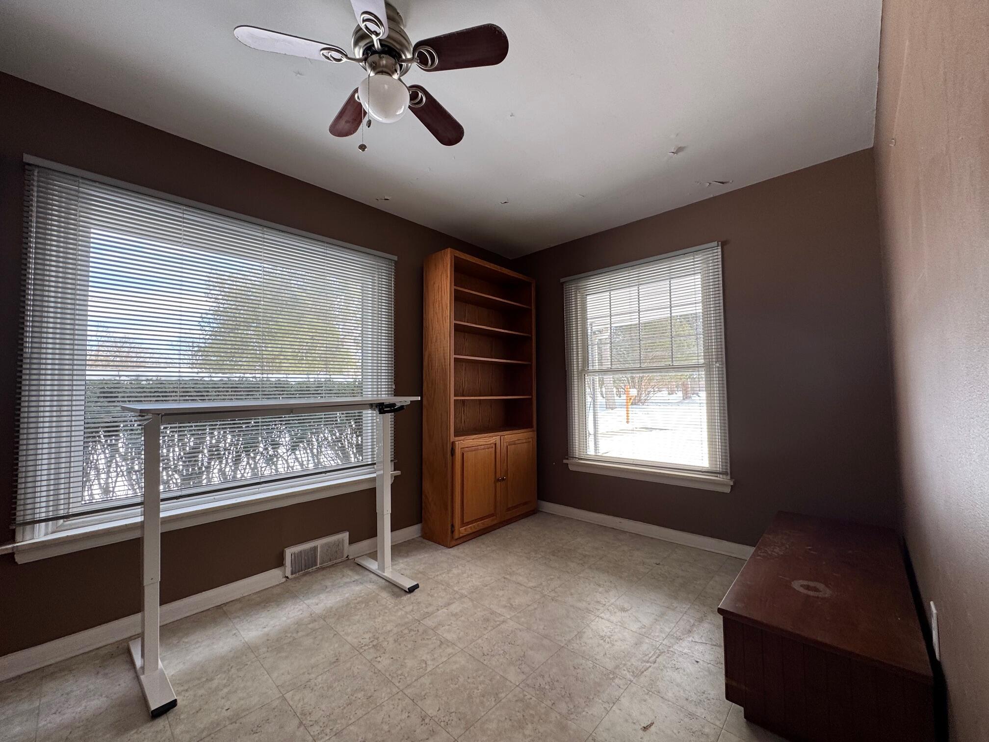 23015 Inkster Road Farmington Hills, MI 48336 - Photo 38 of 51 39 INK