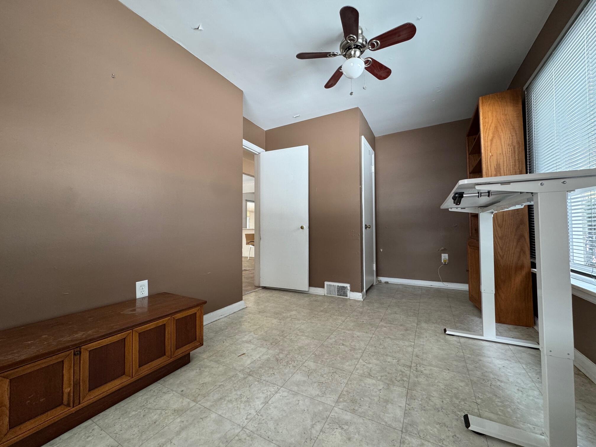 23015 Inkster Road Farmington Hills, MI 48336 - Photo 40 of 51 41 INK