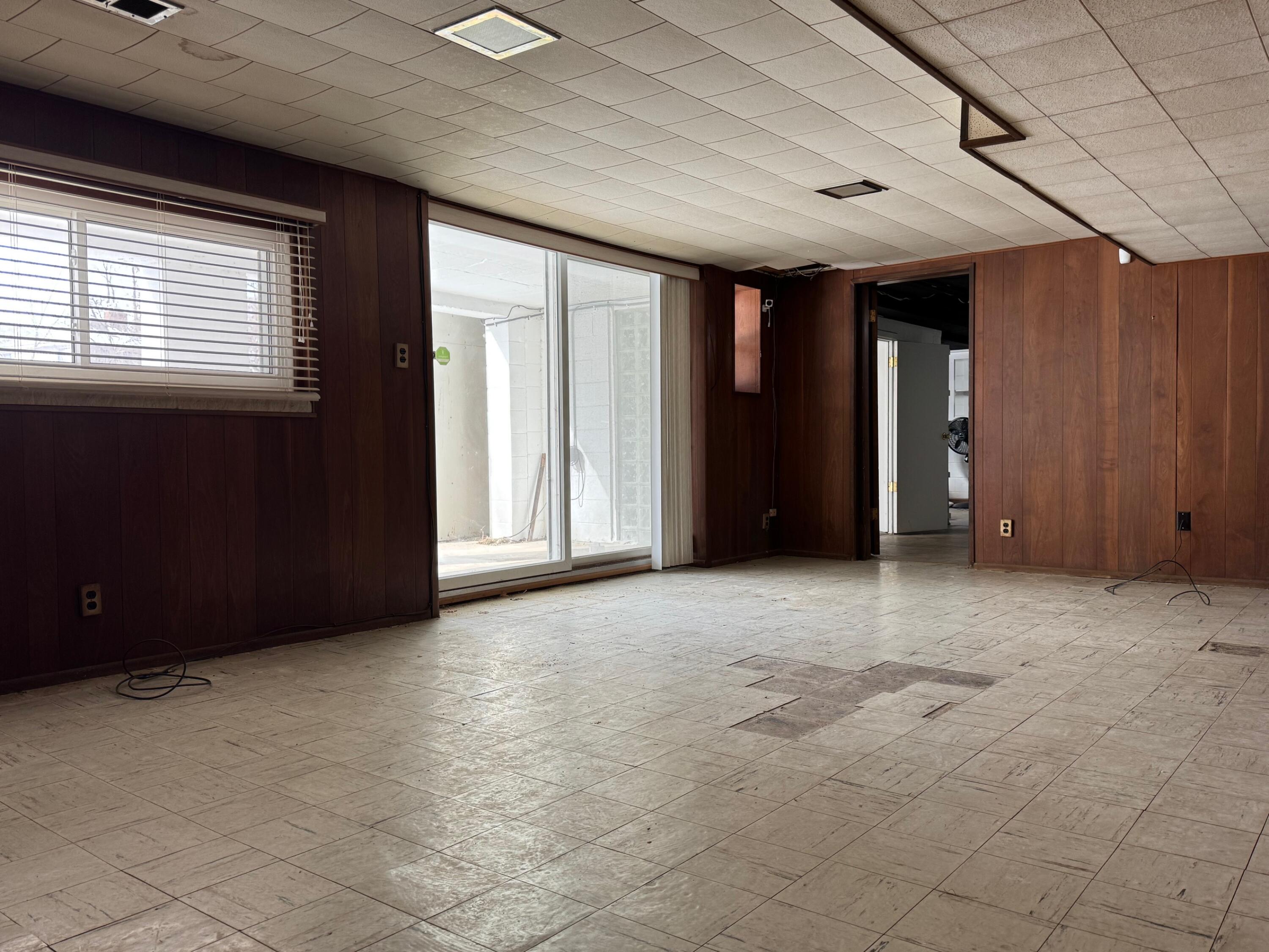 23015 Inkster Road Farmington Hills, MI 48336 - Photo 43 of 51 44 INK