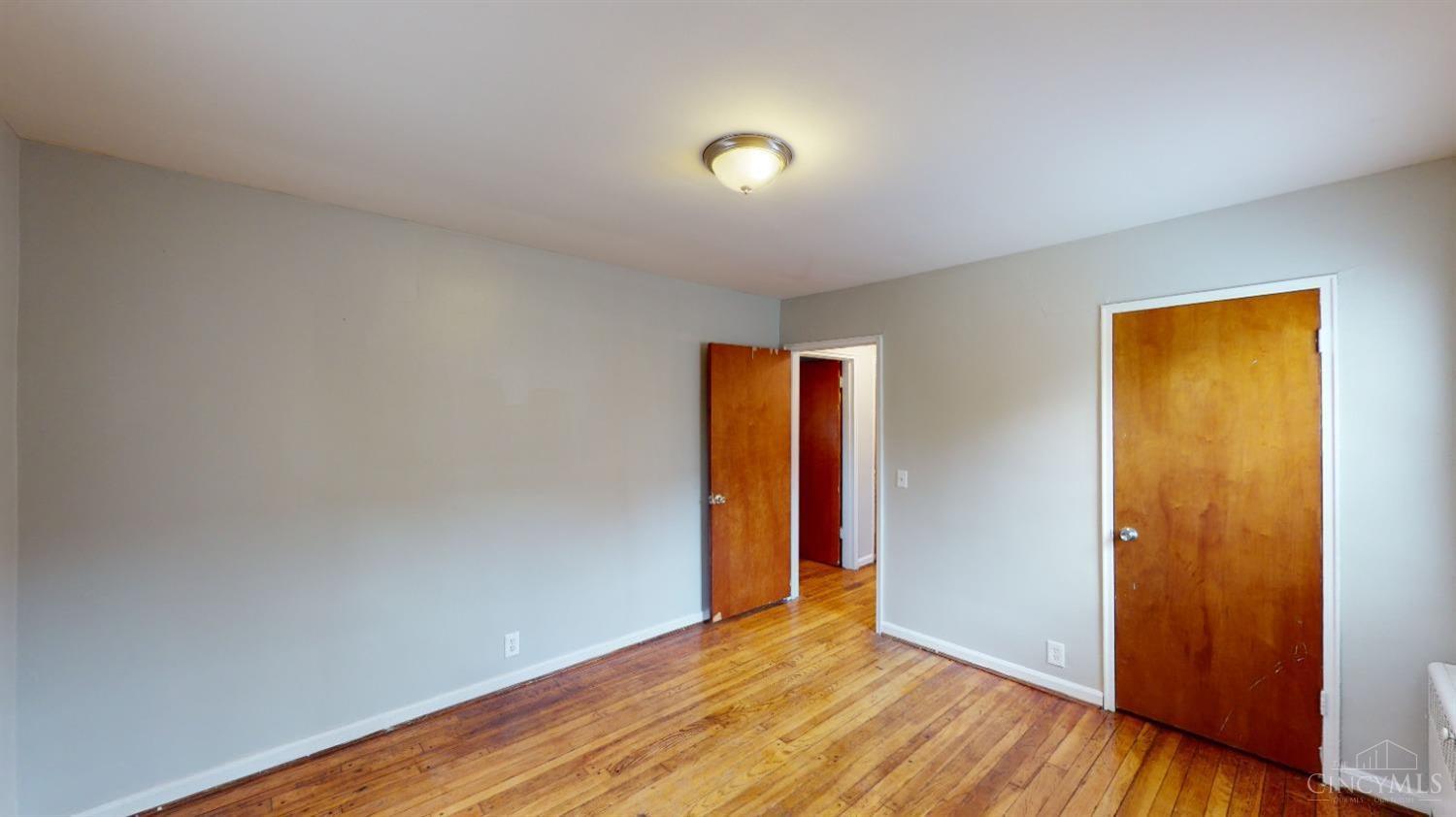 4437 Ridgeview Avenue Cincinnati, OH 45238 - Photo 16 of 27 Gallery Image 16