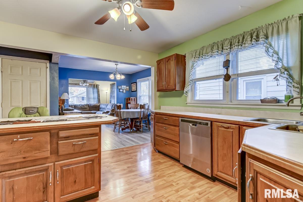 1508 West Governor Street Springfield, IL 62704 - Photo 11 of 40 Gallery Image 11