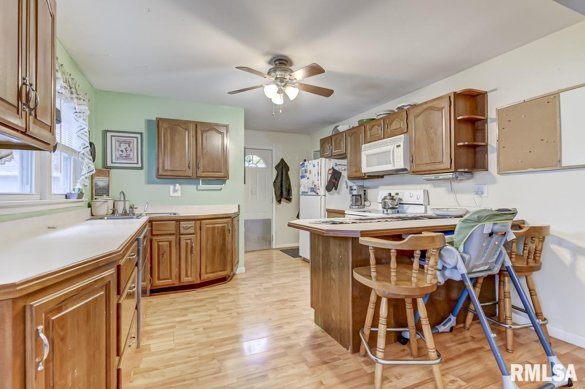 1508 West Governor Street Springfield, IL 62704 - Photo 13 of 40 Gallery Image 13