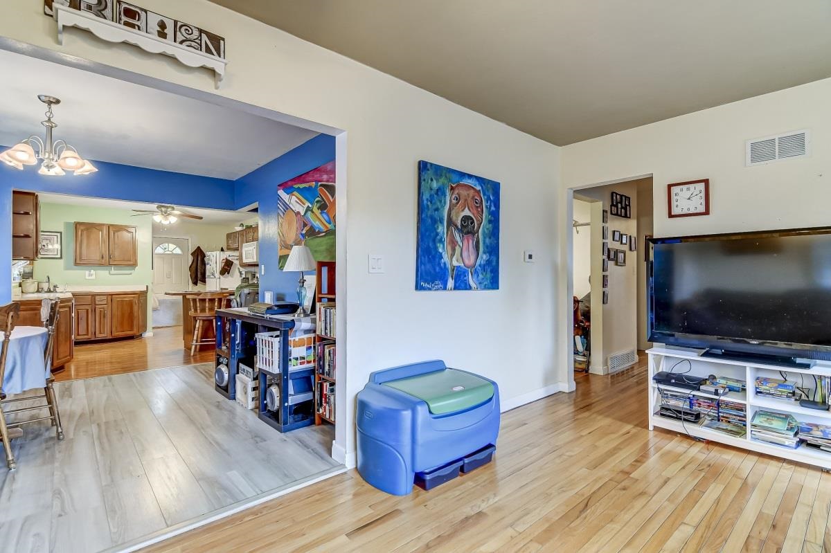 1508 West Governor Street Springfield, IL 62704 - Photo 7 of 40 Gallery Image 7