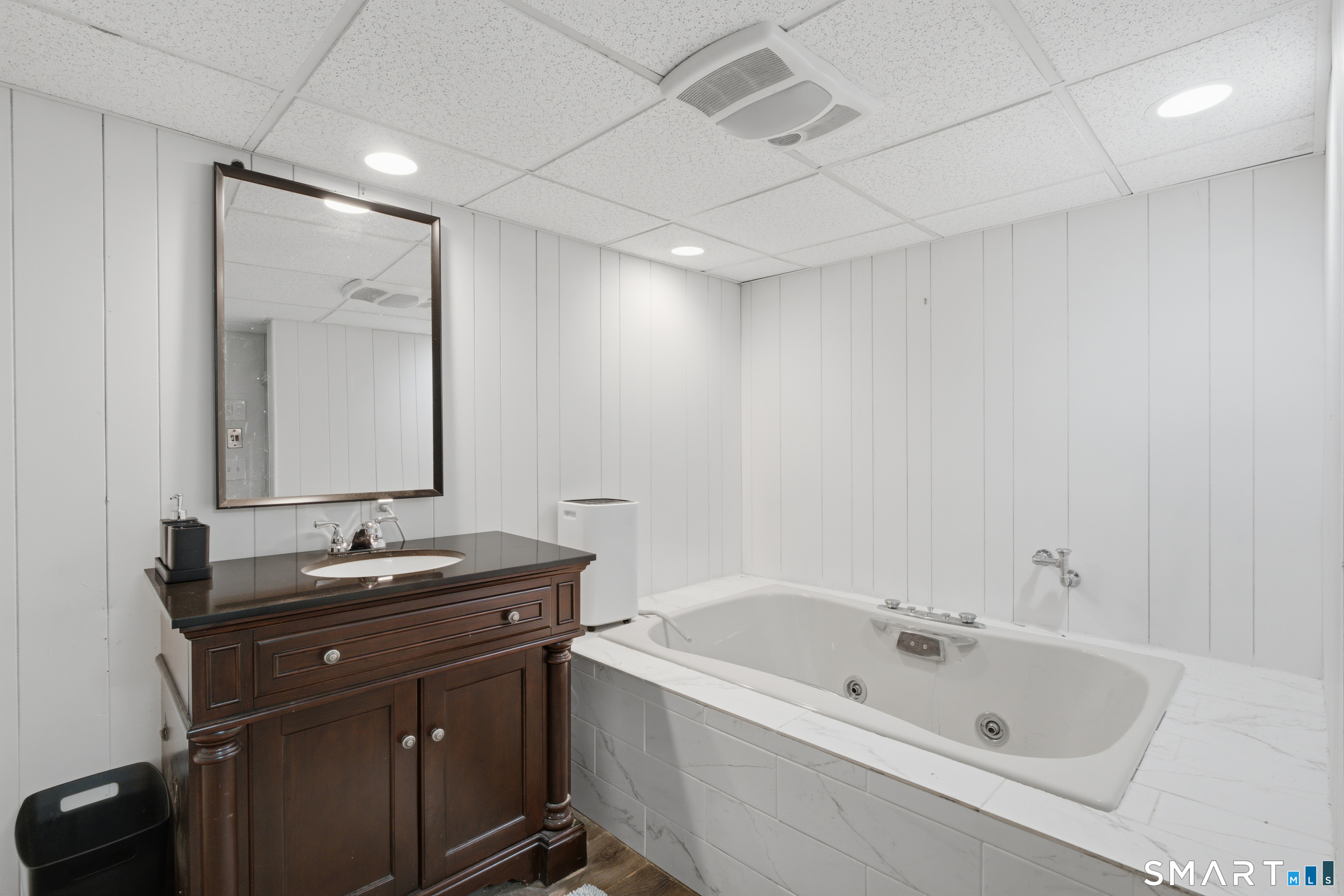 82 Orchard Hill Road Harwinton, CT 06791 - Photo 18 of 40
