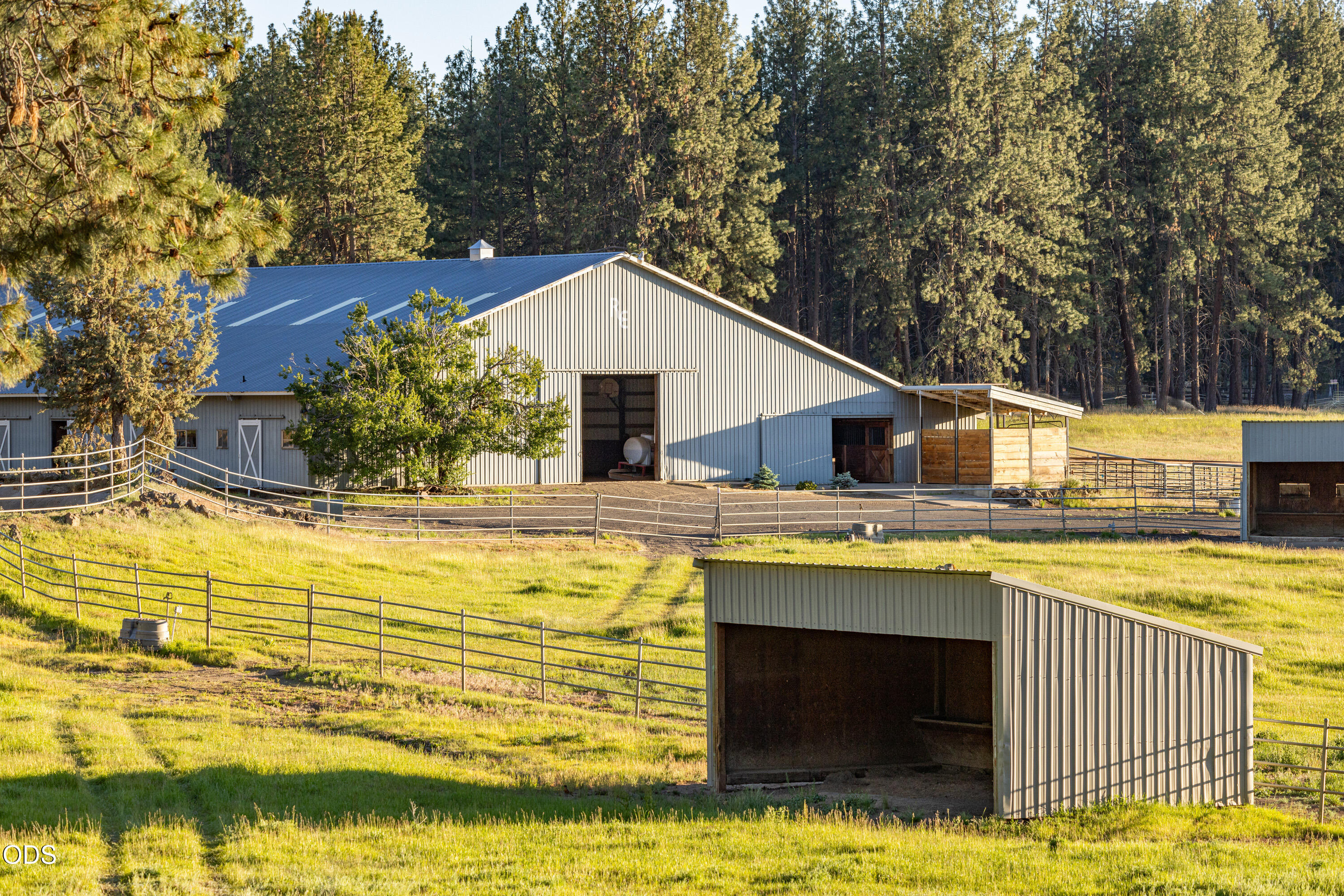 60266 Tekampe Road Bend, OR 97702 - Photo 28 of 56