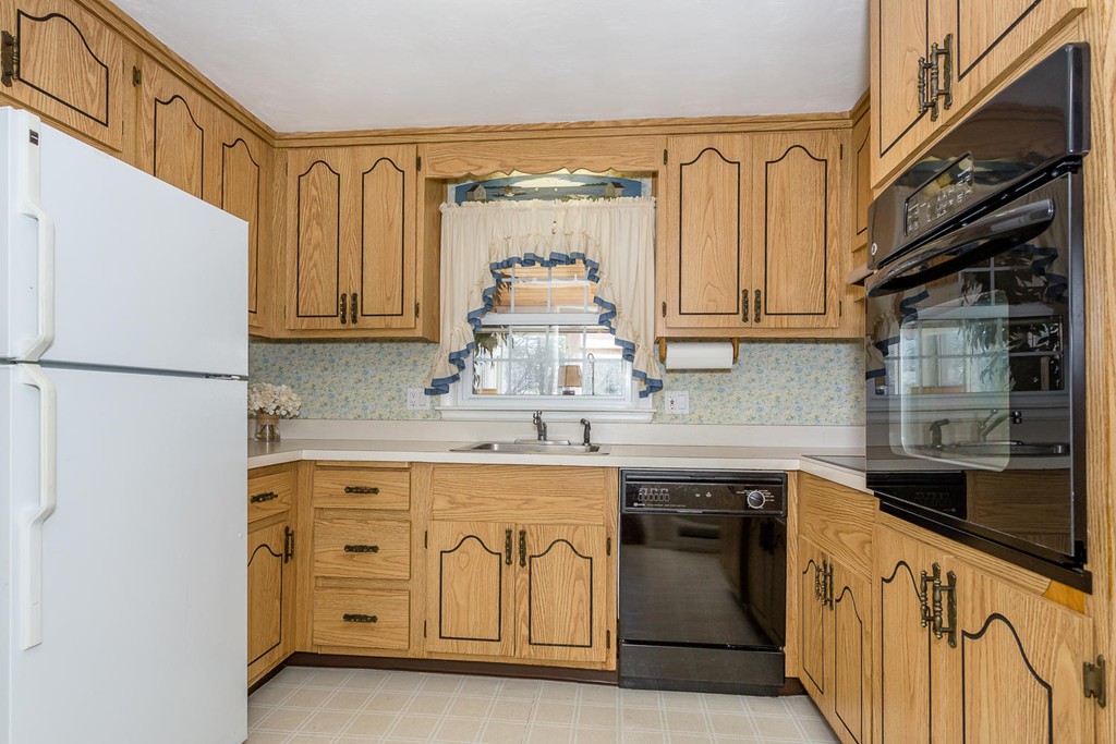 11 Tilden Road Canton, MA 02021 - Photo 6 of 17