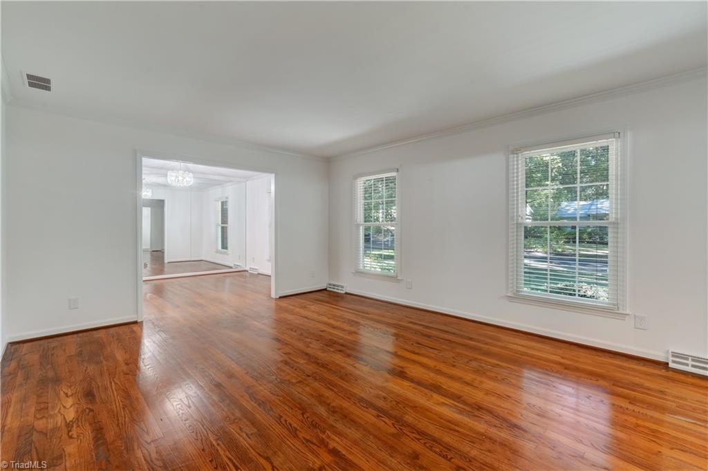 3003 Round Hill Road Greensboro, NC 27408 - Photo 9 of 36 Gallery Image 9