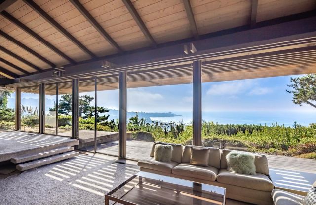 $7,500,000 | 8404 Prestwick Drive, La Jolla, CA 92037