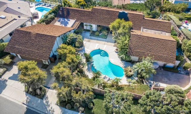 $7,500,000 | 8404 Prestwick Drive, La Jolla, CA 92037