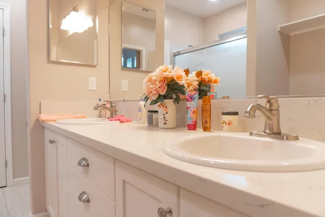 $420,000 | 2113 South Columbus Court, Visalia, CA 93277