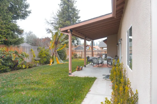 $420,000 | 2113 South Columbus Court, Visalia, CA 93277