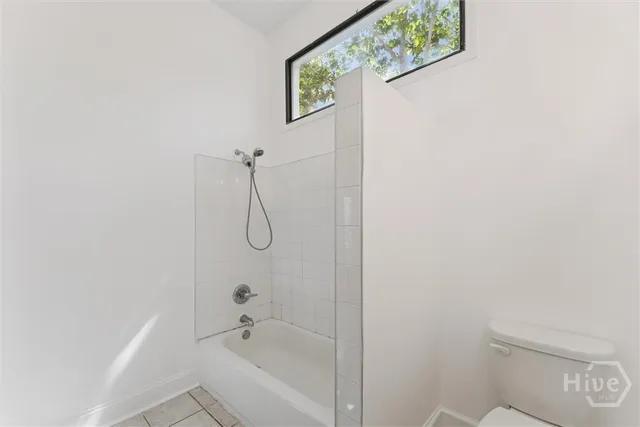 $3,000 | 1106 East Broad Street, Savannah, GA 31401