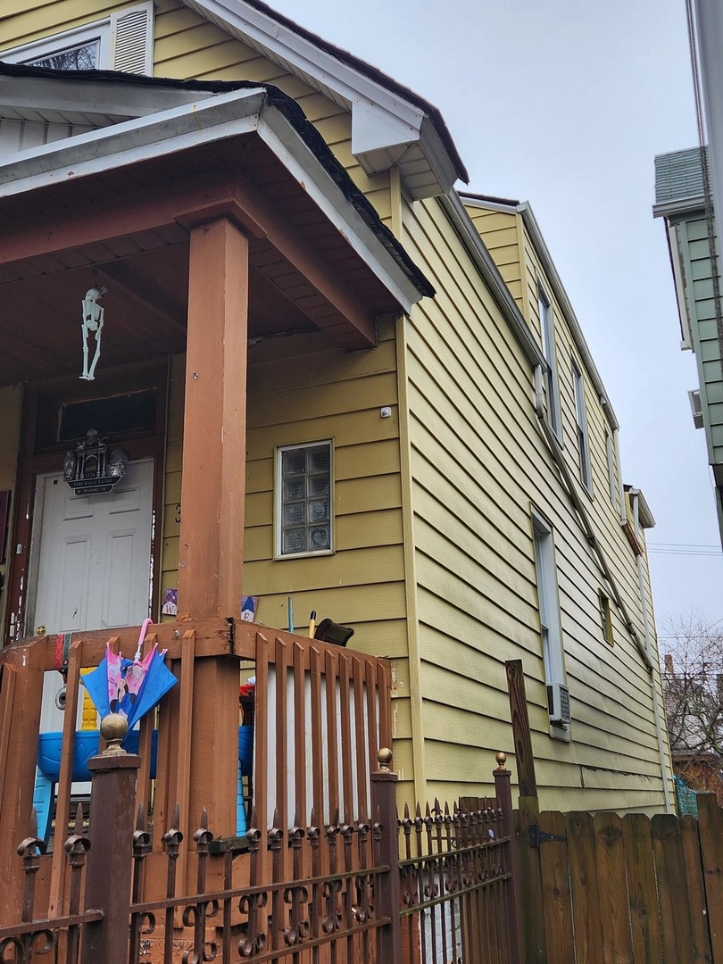 3334 North Harding Avenue Chicago, IL 60618 - Photo 22 of 25