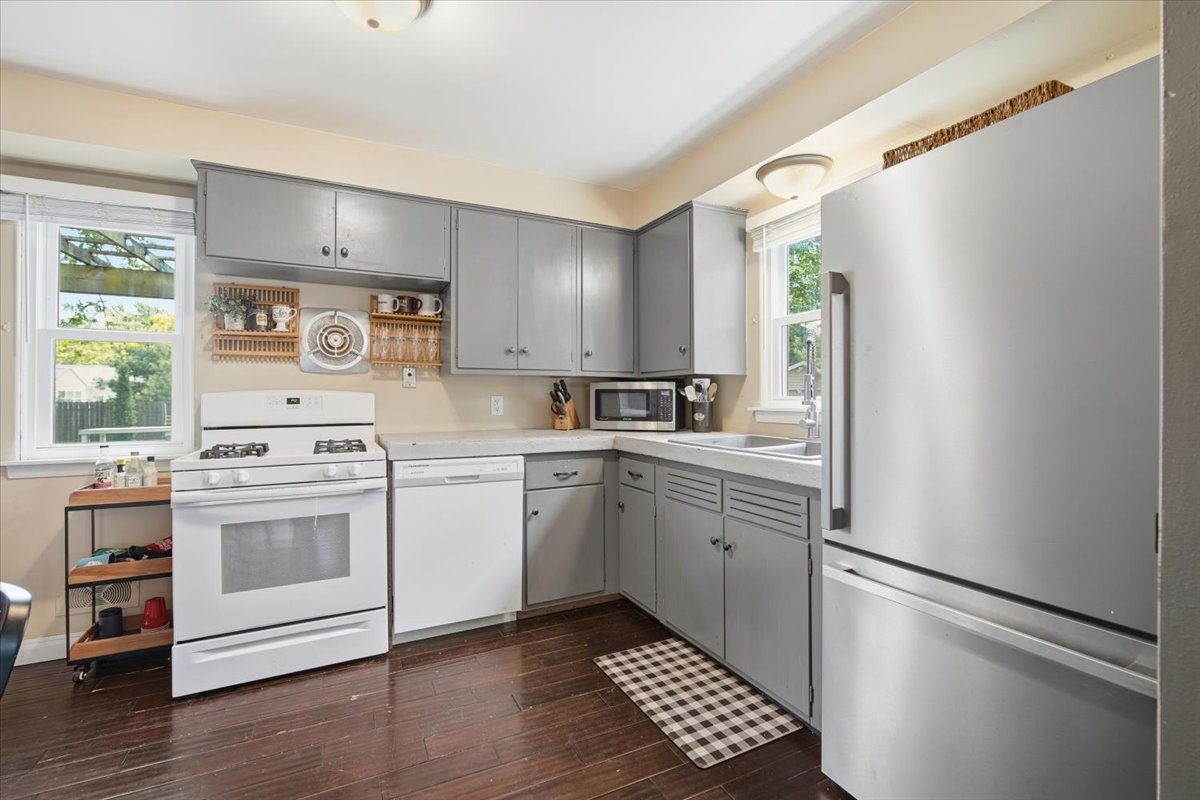 505 East Poplar Street Normal, IL 61761 - Photo 7 of 28