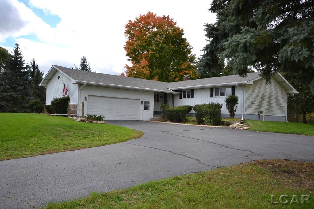 511 North Occidental Road Tecumseh, MI 49286 - Photo 2 of 45 31362638-1.JPG