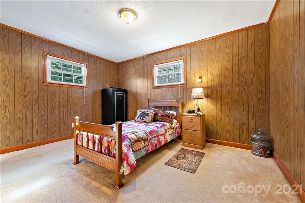 149 Finley Road Marion, NC 28752 - Photo 17 of 35 Gallery Image 17