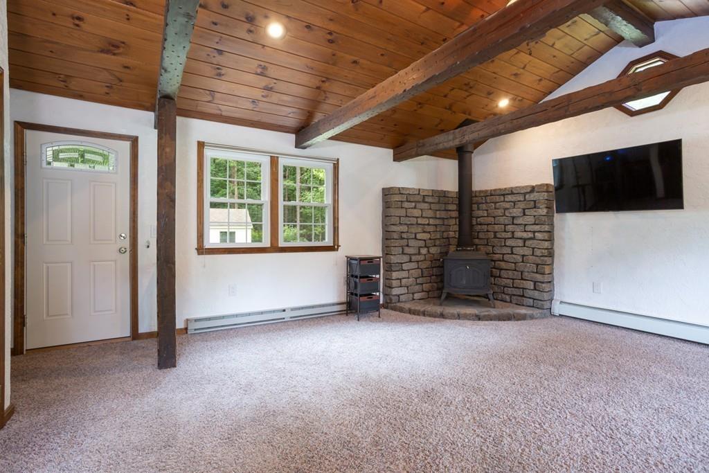 160 David Road Franklin, MA 02038 - Photo 8 of 40 Gallery Image 8