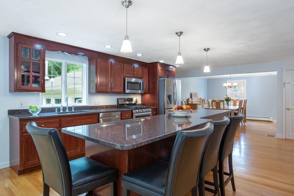 160 David Road Franklin, MA 02038 - Photo 9 of 40 Gallery Image 9
