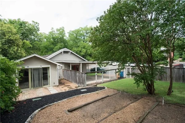 $4,500 | 1214 West 8th Street, Austin, TX 78703