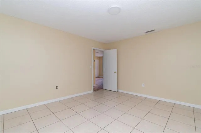 $199,900 | 4651 Summerwind Drive, Unit 26, Sarasota, FL 34234