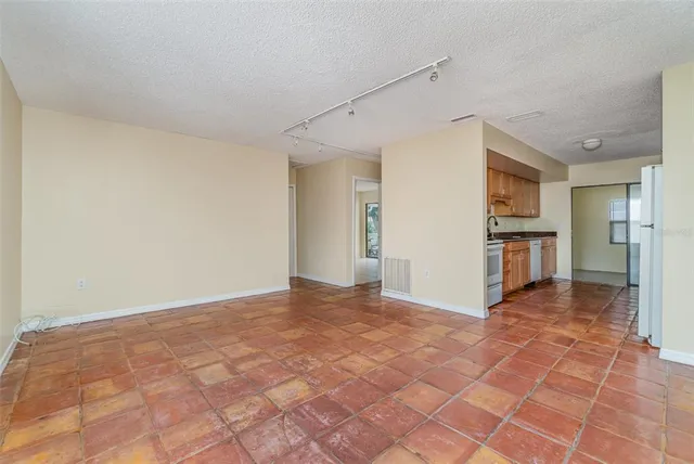 $199,900 | 4651 Summerwind Drive, Unit 26, Sarasota, FL 34234