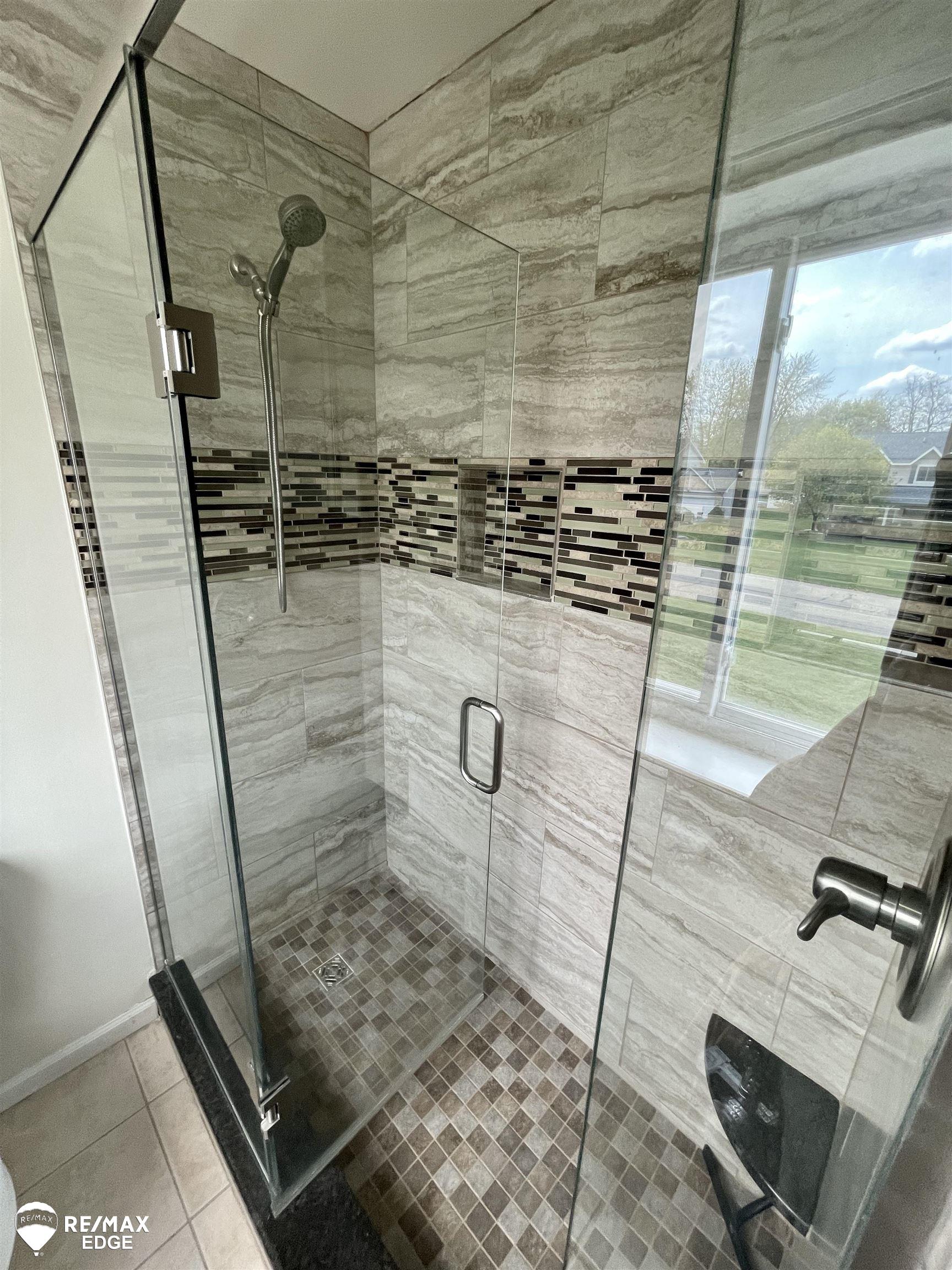5519 Copley Square Road Grand Blanc, MI 48439 - Photo 18 of 29 50107415-17.JPG
