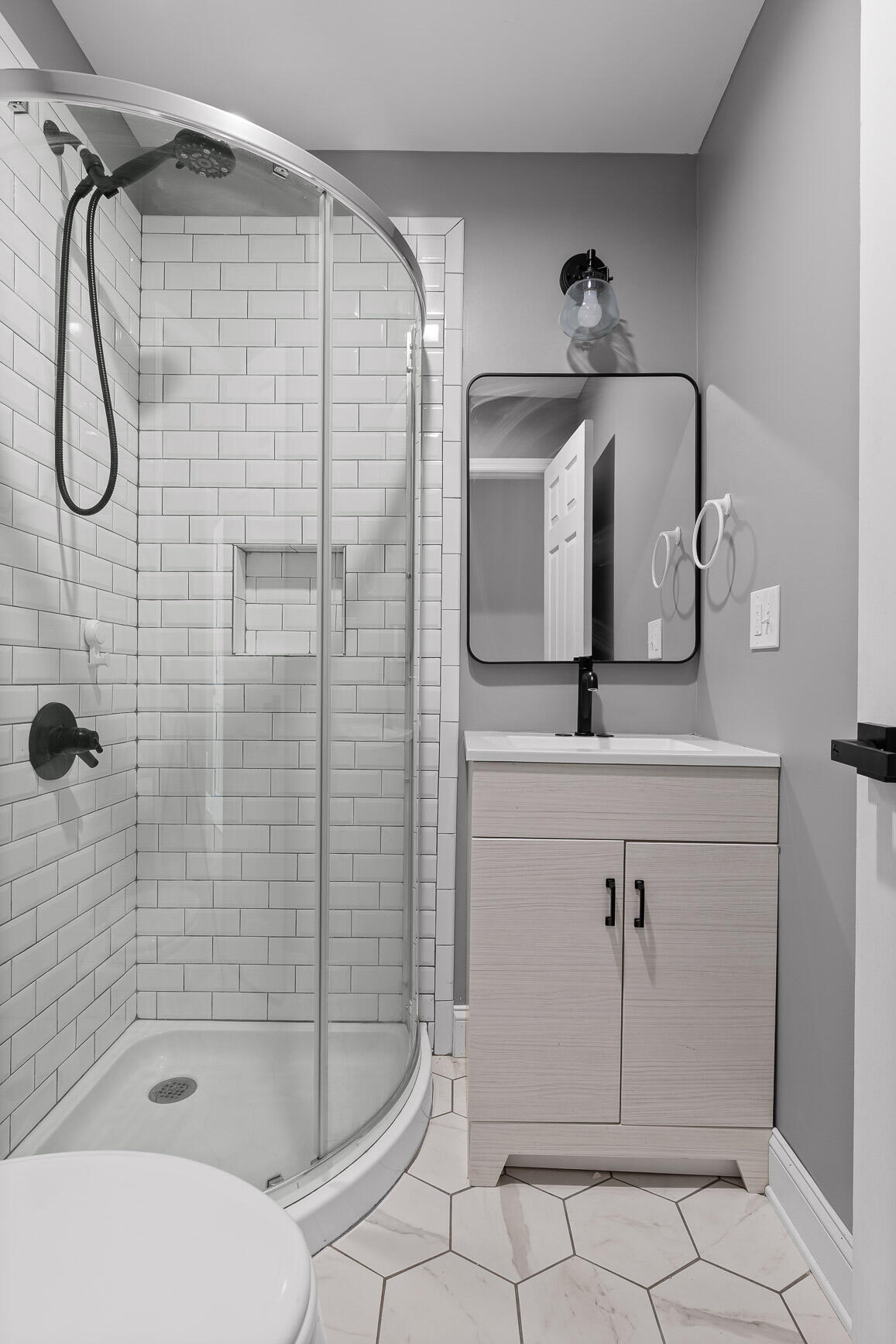 30 Maple Leaf Trail Lookout Mountain, GA 30750 - Photo 30 of 47 3rd Bathrom